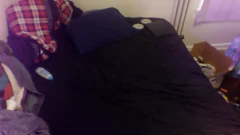 Snapshot of shellbulletburst chatting on February 7, 8:01 pm caught up in you online show from February 7, 8:01 pm