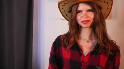 Snapshot of shelleyborom chatting on October 21, 6:47 am Sofia online show from October 21, 6:47 am