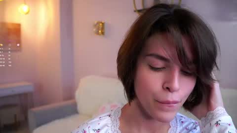 Alex online show from October 4, 1:25 am