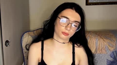 Alice online show from April 15, 7:58 pm