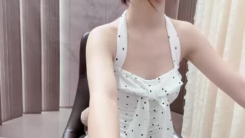 Shelly online show from April 14, 1:22 am