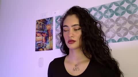 S H E L S Y online show from April 8, 9:15 pm