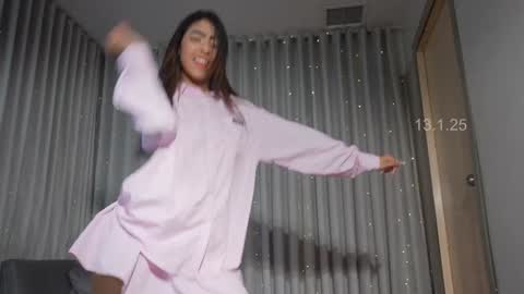  In instagram shena nomy online show from January 14, 12:22 am