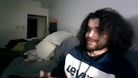 Snapshot of shenanig00n chatting on December 4, 4:00 am dl shenanigoon online show from December 4, 4:00 am