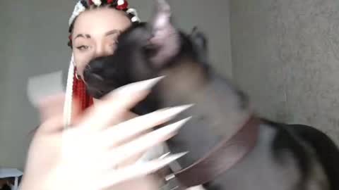 sherleychamblin online show from April 1, 3:42 pm