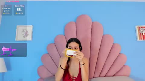 Snapshot of shery_milk chatting on July 17, 11:39 am Shery online show from July 17, 11:39 am