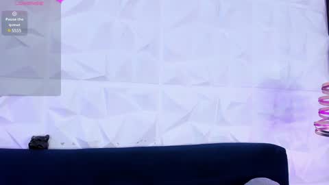 mia online show from January 31, 10:10 pm