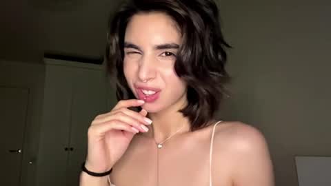 Amy online show from May 11, 4:04 pm