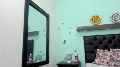 Snapshot of sheryn_brown1 chatting on October 9, 12:03 pm sheryn_brown1 online show from October 9, 12:03 pm