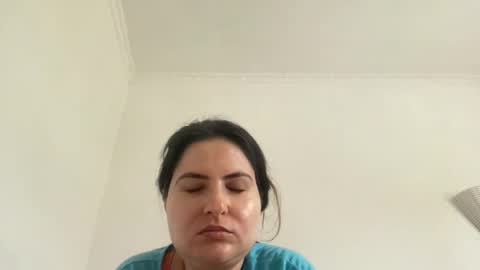 Snapshot of shes__delicious chatting on October 16, 3:57 pm Shes Delicious online show from October 16, 3:57 pm