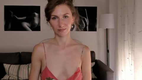 Snapshot of shesleepsnaked chatting on July 12, 12:18 pm shesleepsnaked online show from July 12, 12:18 pm