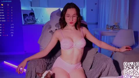 Sheyli online show from December 2, 2:41 pm