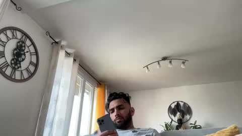 shida109 online show from April 18, 11:25 am