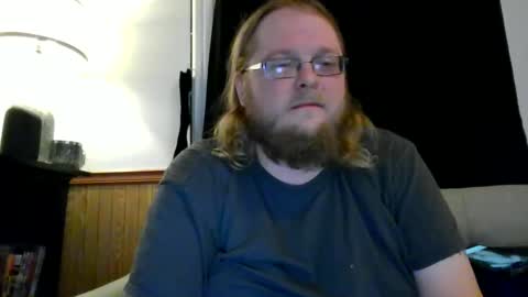 Snapshot of shifty885 chatting on February 20, 2:51 am shifty885 online show from February 20, 2:51 am