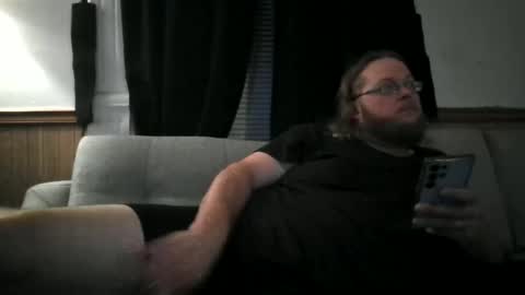 Snapshot of shifty885 chatting on November 17, 11:32 pm shifty885 online show from November 17, 11:32 pm