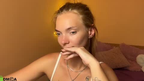 Alexis online show from July 3, 7:20 pm
