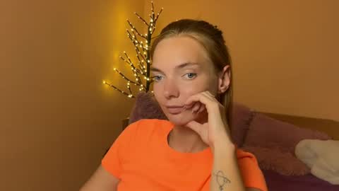 Alexis online show from July 4, 6:47 pm