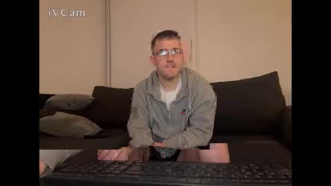 shinjisan0 online show from December 1, 10:43 pm