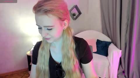 Lisa online show from March 21, 1:32 am