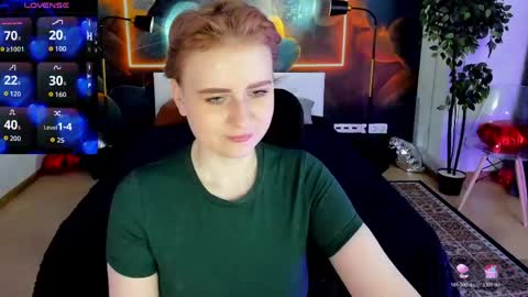 Lisa online show from May 19, 1:56 am