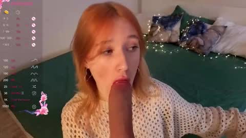 Snapshot of shirley_gregory chatting on November 28, 6:10 pm Anna online show from November 28, 6:10 pm