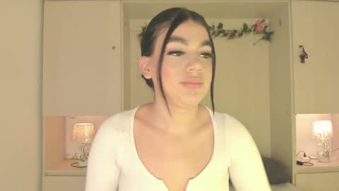 Snapshot of shirleyyjones chatting on December 15, 8:13 pm Shirley online show from December 15, 8:13 pm