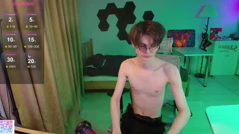 shiromy_ online show from February 20, 5:46 pm