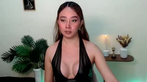 WET AND WILD YHANNA online show from October 28, 3:04 pm