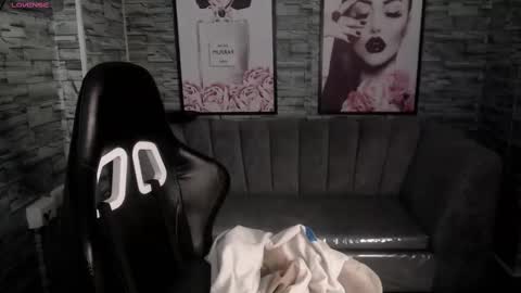 shizuko_b online show from September 30, 3:11 am