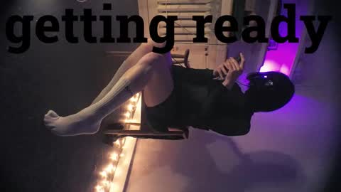 Snapshot of shoes_europe chatting on November 19, 4:51 pm Vara online show from November 19, 4:51 pm