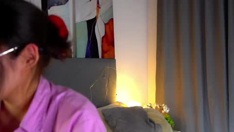 Naomi online show from April 13, 11:05 am