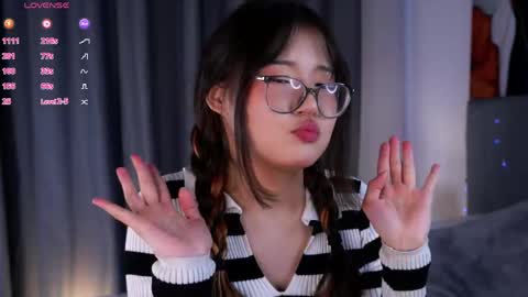 Naomi online show from May 19, 12:22 pm