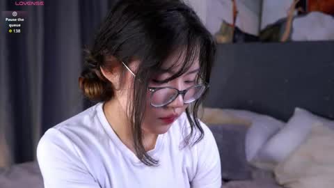 Naomi online show from May 29, 11:30 am