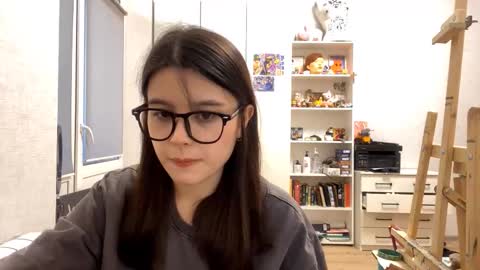 Marie online show from March 25, 2:34 pm