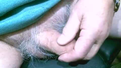 Snapshot of shootertog chatting on December 1, 11:48 am shootertog online show from December 1, 11:48 am