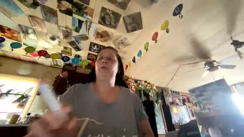 shorty920505 online show from May 15, 10:17 pm