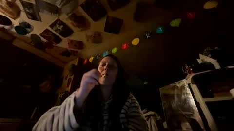 shorty920505 online show from May 19, 5:03 am