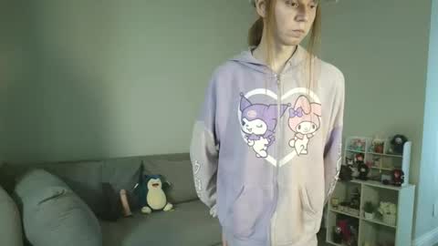 Snapshot of shotaroo chatting on April 25, 4:37 pm shotaroo online show from April 25, 4:37 pm