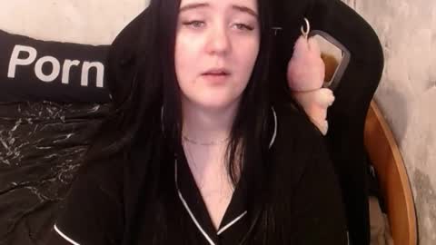 Snapshot of show_for_you chatting on October 15, 9:09 am show_for_you online show from October 15, 9:09 am