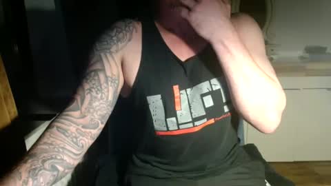 Snapshot of show_on_for_you chatting on June 8, 9:48 pm show_on_for_you online show from June 8, 9:48 pm