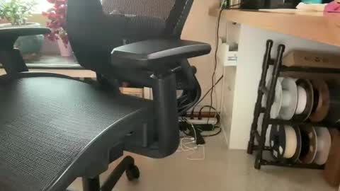 showflyer06 online show from December 2, 7:53 pm