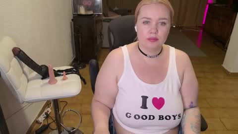 Mimi   online show from March 30, 9:10 am