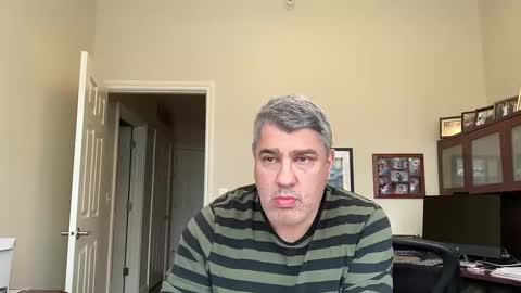 Chicago Guy online show from February 11, 8:42 pm