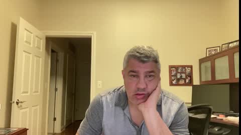 Chicago Guy online show from September 18, 11:51 pm