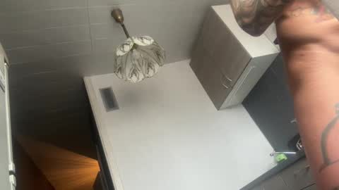 Snapshot of shownomercy chatting on February 27, 9:22 am shownomercy online show from February 27, 9:22 am