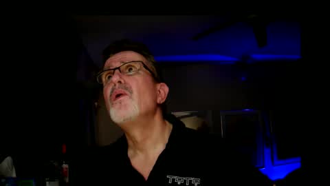 Snapshot of shrewtamer chatting on November 12, 5:08 am shrewtamer online show from November 12, 5:08 am