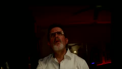 Snapshot of shrewtamer chatting on November 21, 5:28 am shrewtamer online show from November 21, 5:28 am