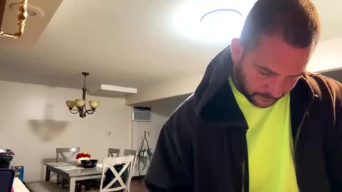 Snapshot of shubby420 chatting on October 15, 11:54 am YeahBoi420 online show from October 15, 11:54 am