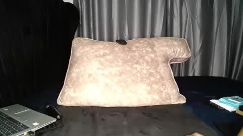 Snapshot of shugacubee chatting on February 1, 1:44 am EVA online show from February 1, 1:44 am