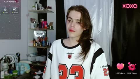 Shun White online show from December 5, 3:48 am